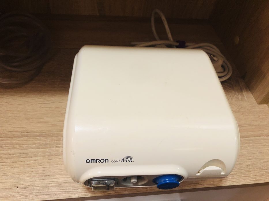 Omron Com Air C 28 P мощен компресорен инхалатор