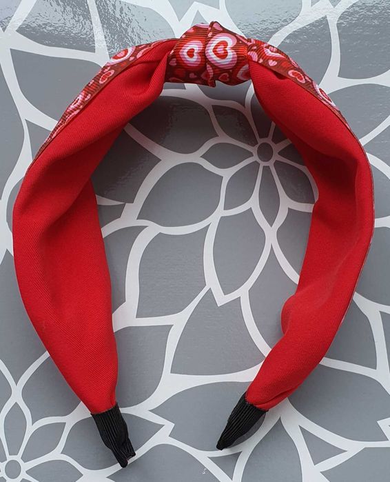 Диадеми с възел за коса