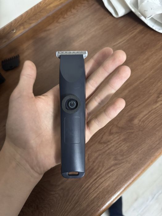 Электрическая бритва комплект