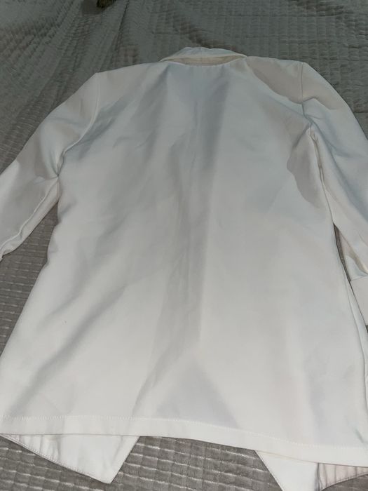 классический белый пиджак