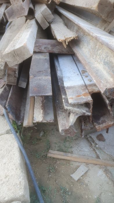 Рельсы пен Угольник сатылады