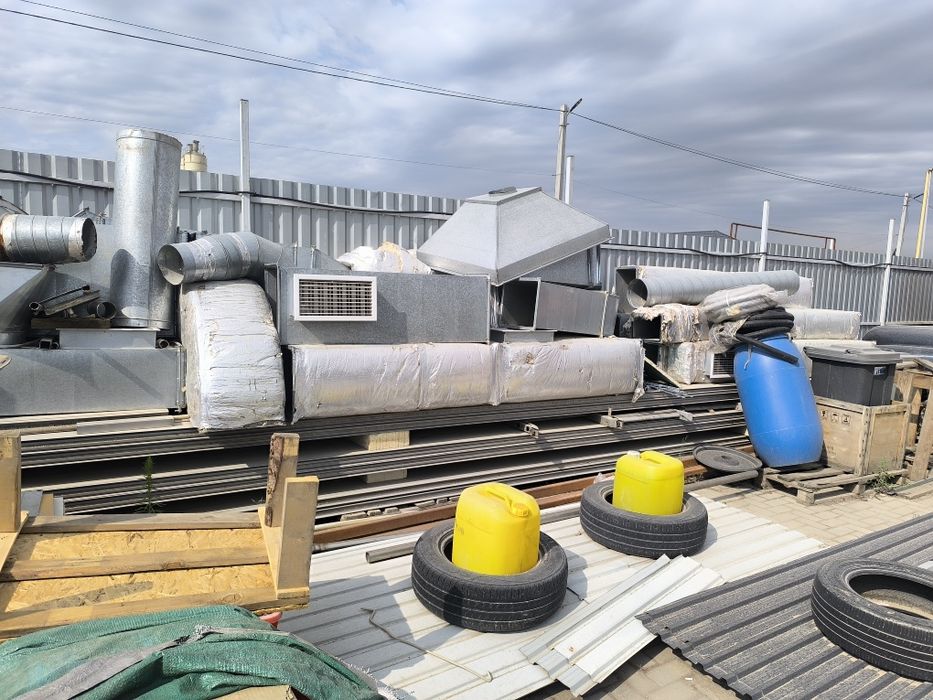 Вытяжка и приточка