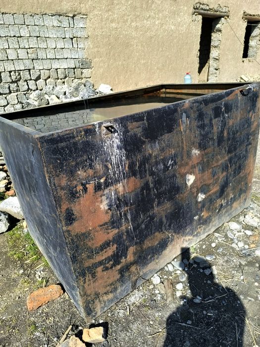 4 Лик лисдан ясалган бак сотилади