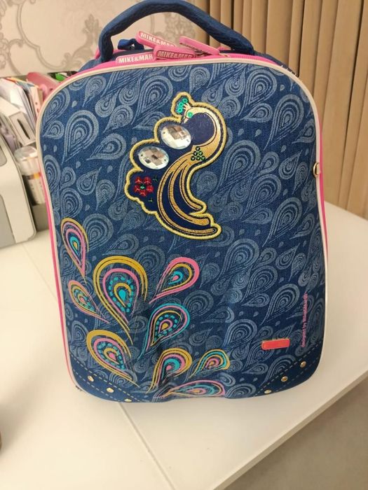 Продам школьный рюкзак