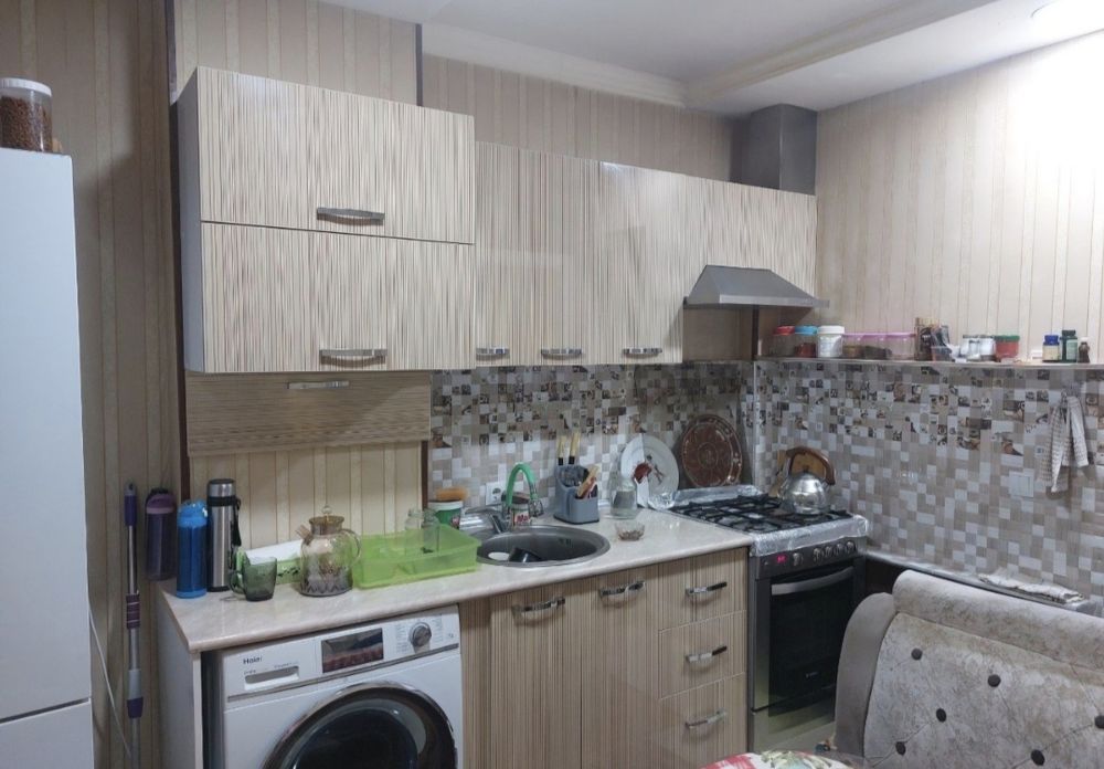 Юнусабад 6 квартал. Продается квартира  1/3/4