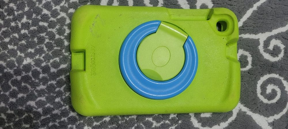 Продам планшет Самсунг