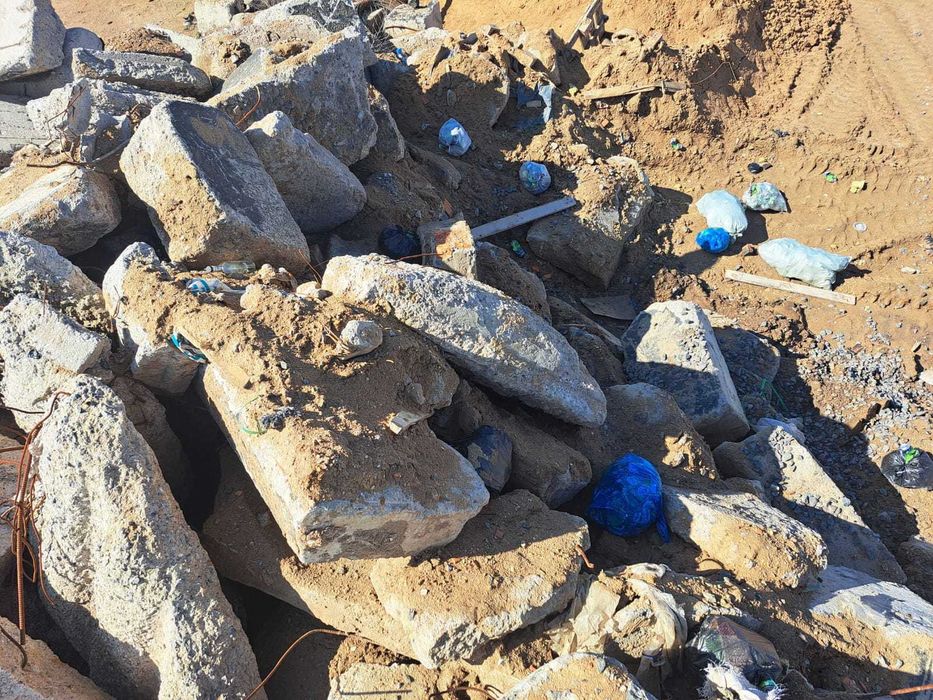 Бесплатно отдадим материал б/у