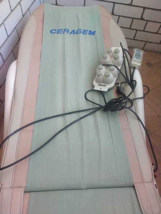 Продам массажную кровать CERAGEM