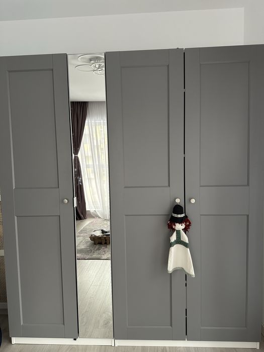 Vand ansamblu dulap haine ikea 1900 lei