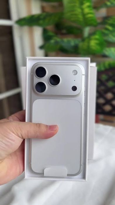 Iphone 17 Pro Silver 256 Gb-garanție 2 ani