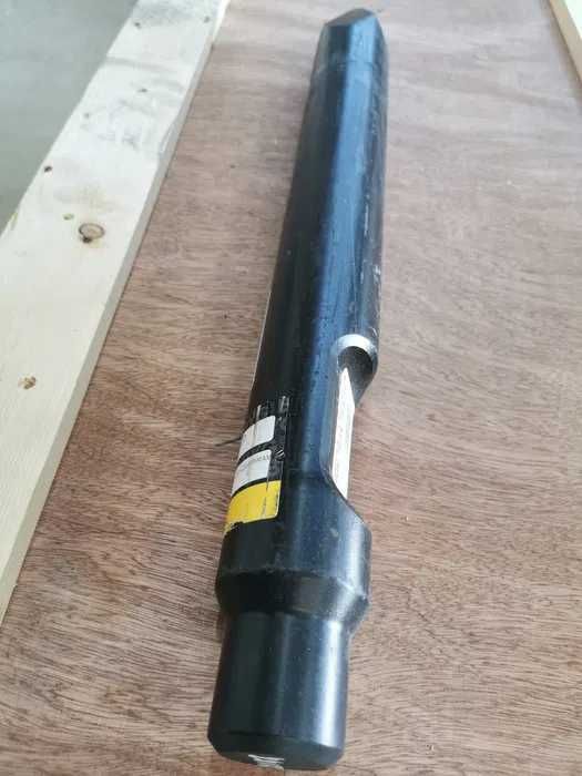 Cui / spit ciocan hidraulic buldoexcavator