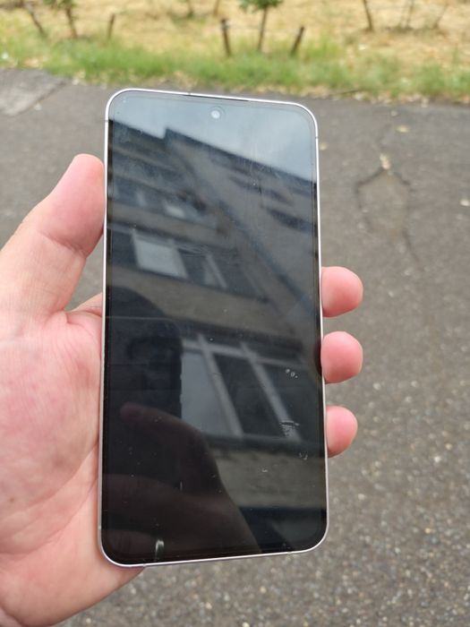 Samsung S24 FE 8/256гб