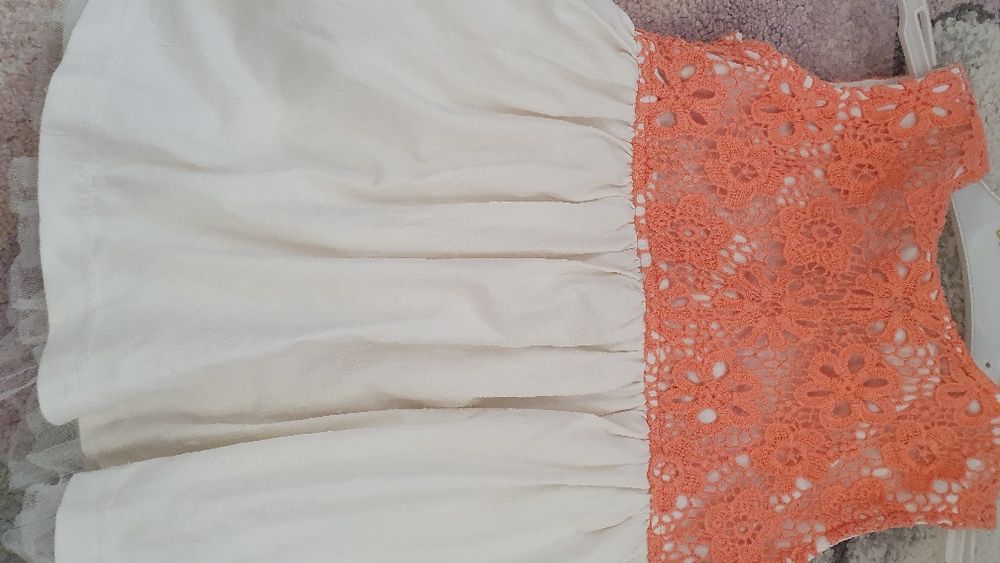 Официални рокли,жилетка,блузаза момиче