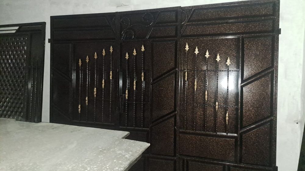 Глянцевый еврозабор ворота