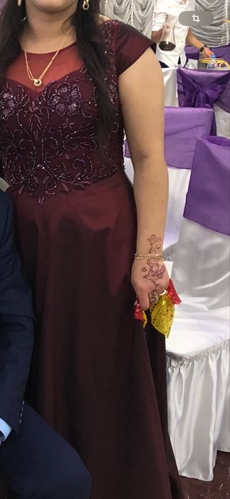 Продам вечерный платье одевала один раз