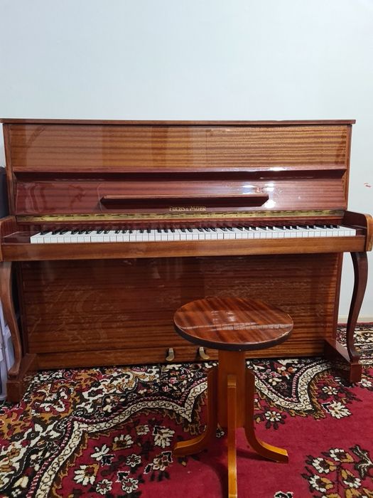 Продам фортепиано в хорошем состоянии. Продаём так как не используем