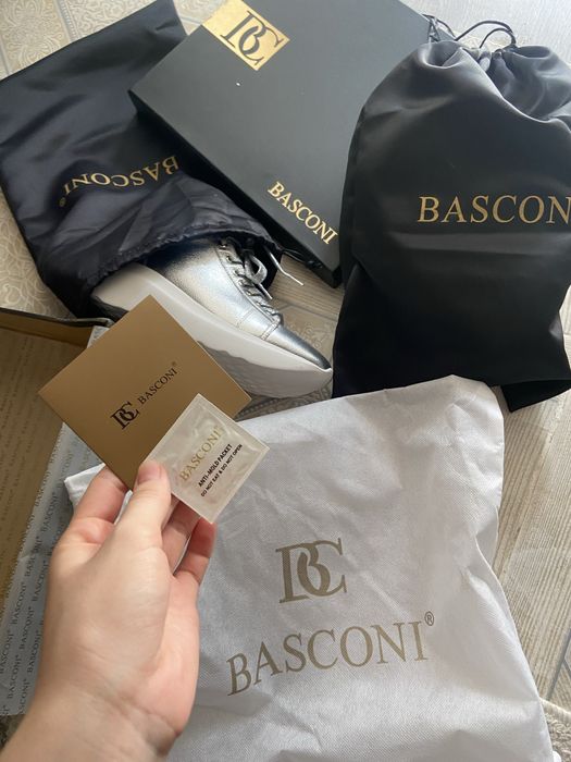 Крросовки Basconi