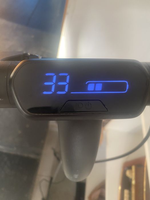 Vand Trotineta Ninebot Negociabil ( Pe alb )