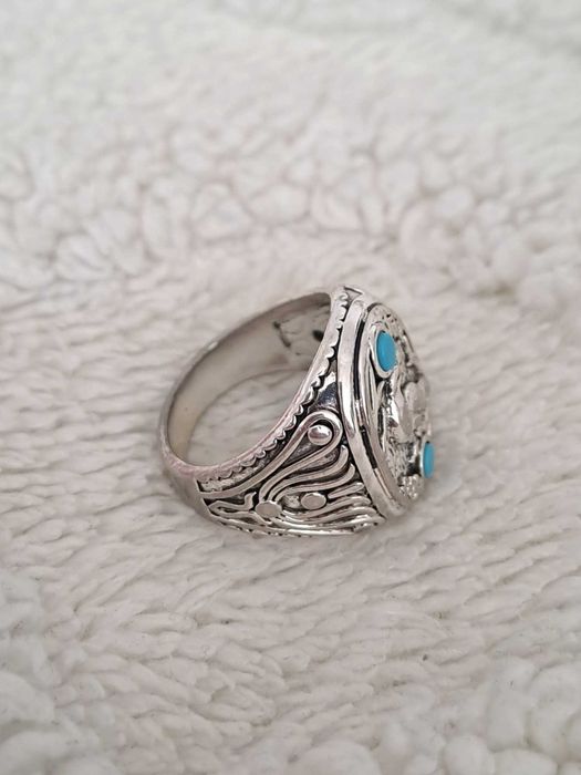 Мъжки пръстен от неръждаема стомана с Гарван и синтетичен тюркоаз