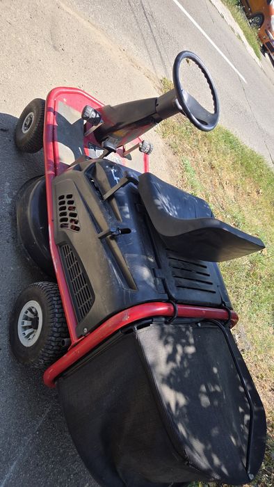 Tractoras tuns iarba MINI RIDER