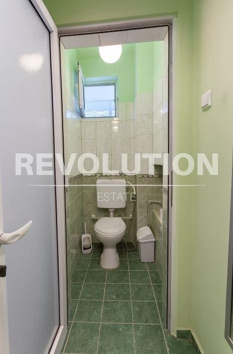 Дава се под наем Тристаен апартамент в Варна, Лятно кино Тракия - 100 кв.м за 600 € - Снимка #6