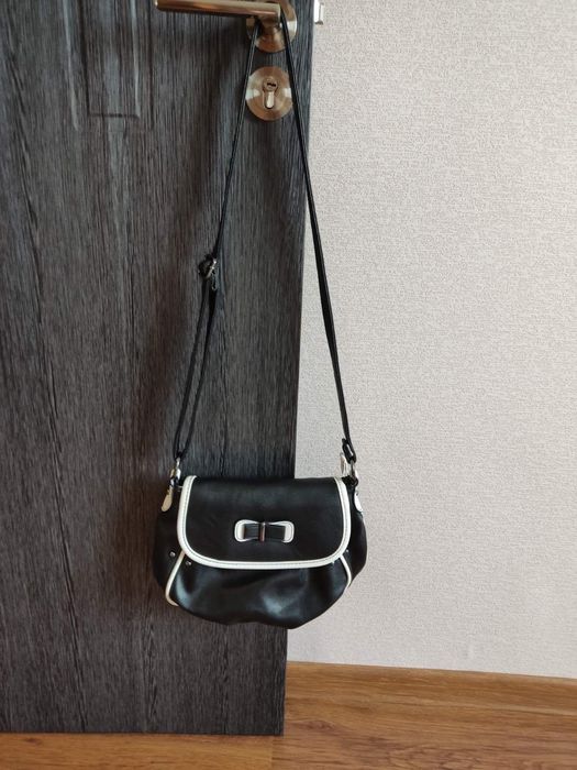 Лот елегантни дамски чанти