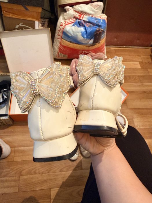 Детская обувь босоножки