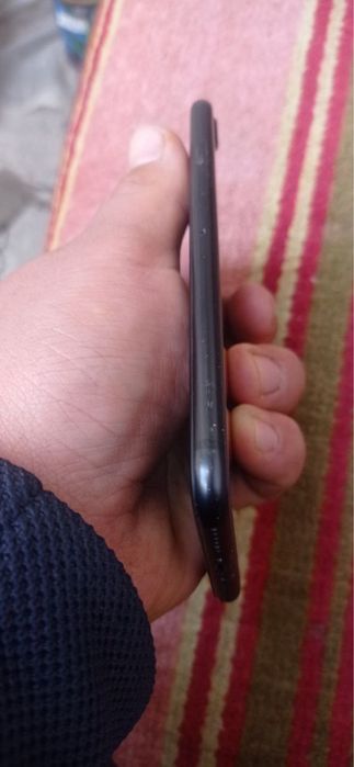 Iphon se 2020 77 yomkstt