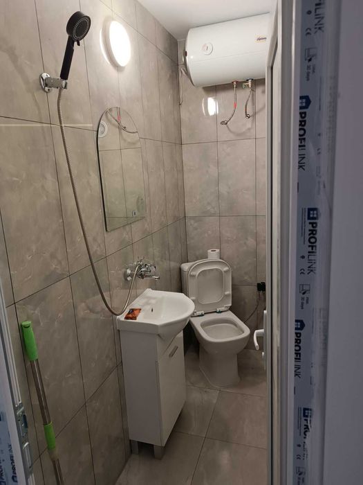 Продава се Къща в Елхово - 420 кв.м за 596 €/кв.м - Снимка #2