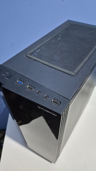 PC Gaming / Ryzen 5 / RX 6600 XT / 1TB