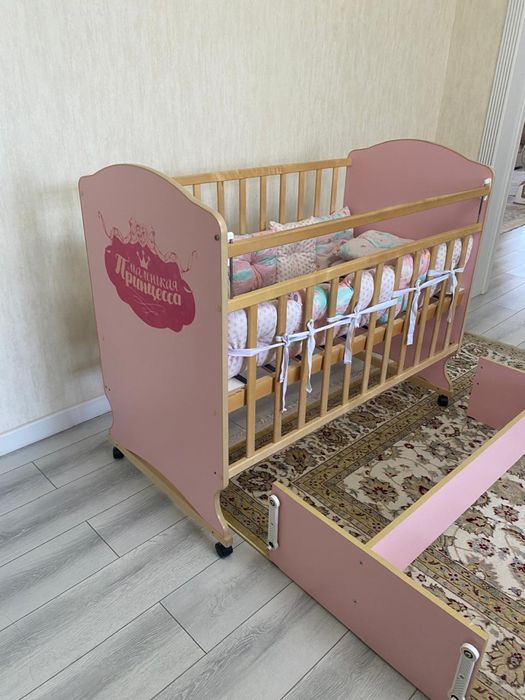 Детский кровать