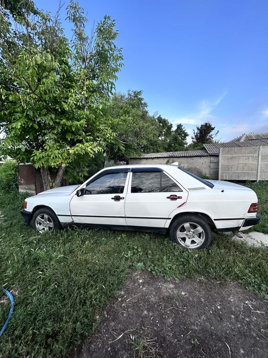 Срочно !!! Продам Мерс 190