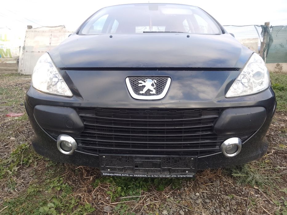 Dezmembrez Peugeot 307 Facelift 1.6 HDI  Anul 2007