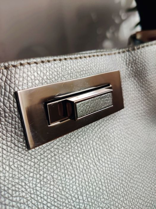 Geanta din piele gri/ argintiu