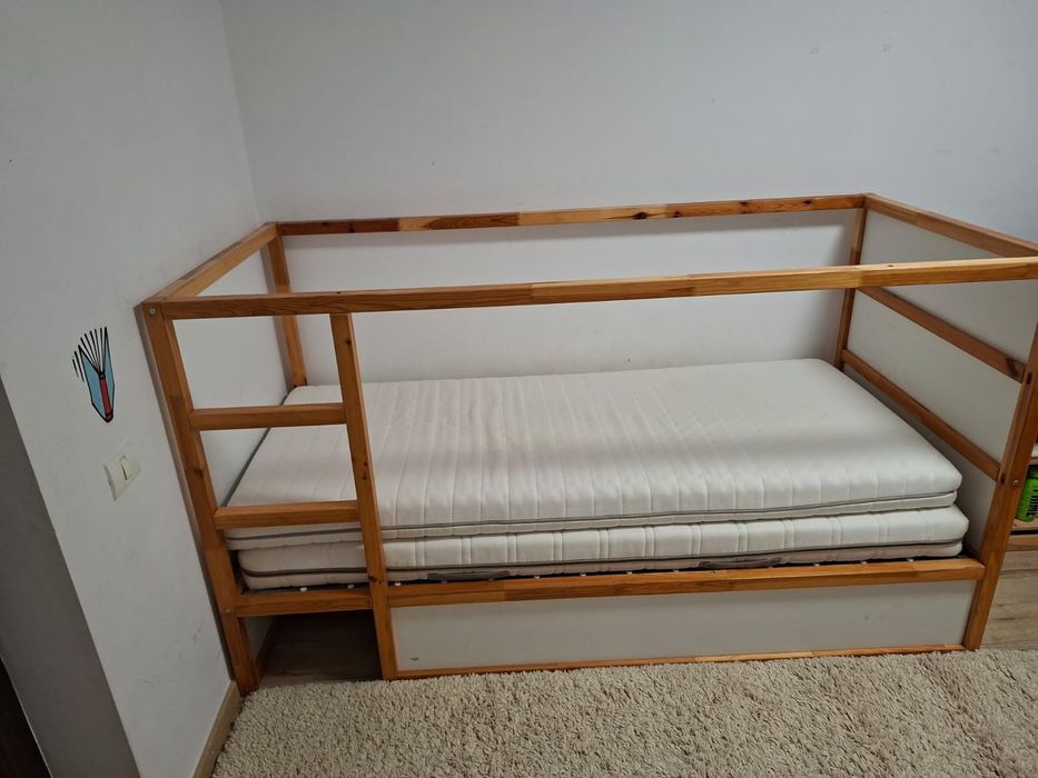 Pat etajat cu saltele Kura Ikea