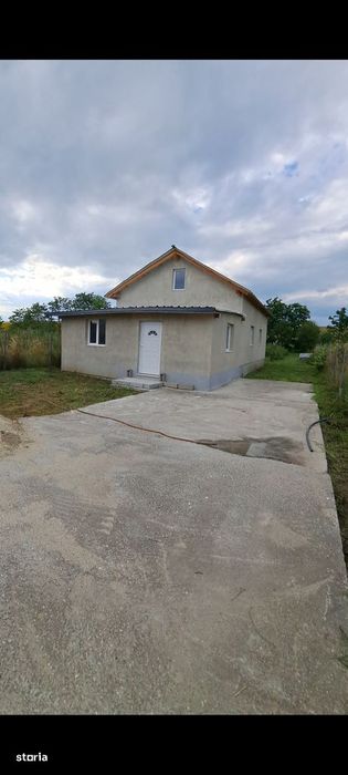 Casă de închiriat, 3 camere, 140 mp