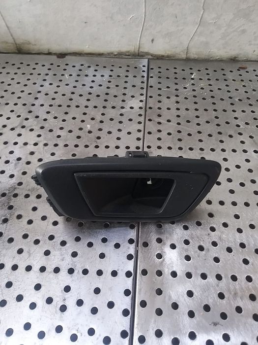 Maner interior usa stanga spate ford fiesta 6 cb1 ccn 8a61a22601cew