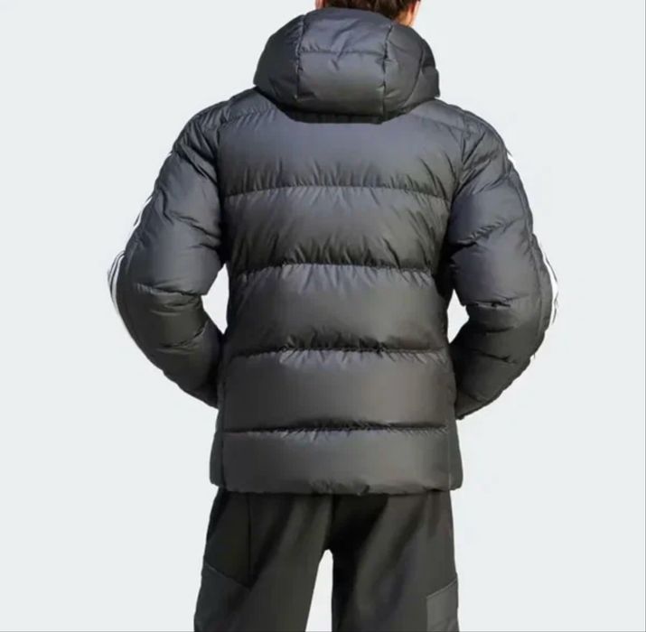 Зимняя куртка adidas M