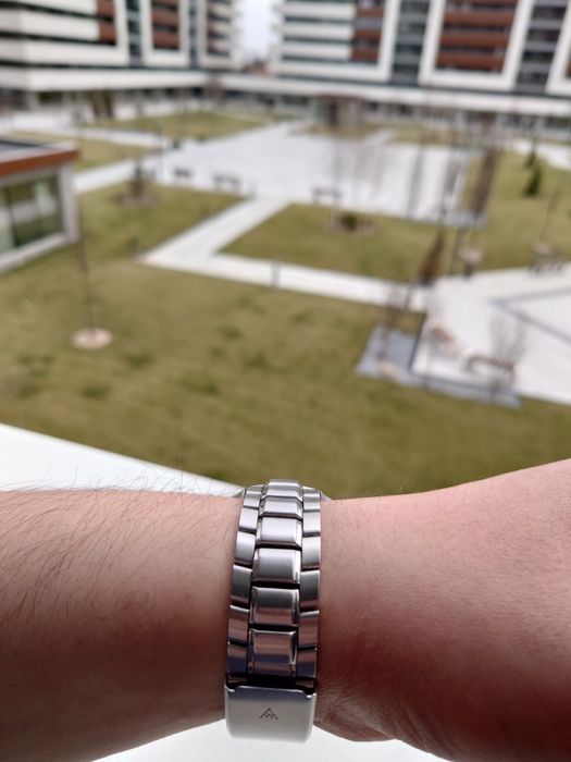 Ceas accurist englezesc cu mecanism japan