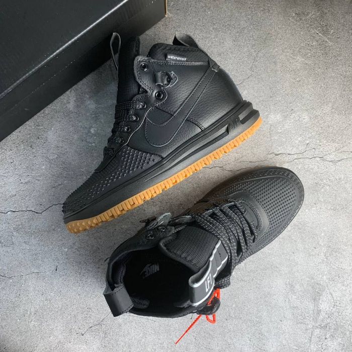 Продам Nike Lunaforce