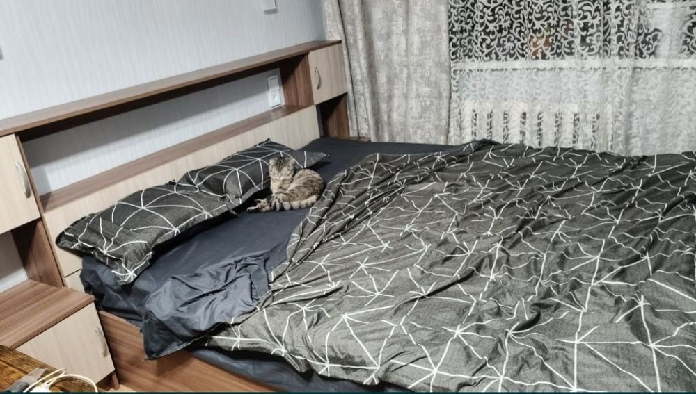 Продам двухспальнюю кровать