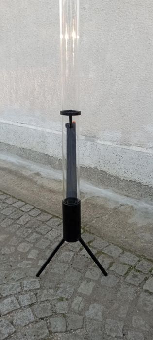 Ракетна печка на пелети с открит огън в стъклена тръба