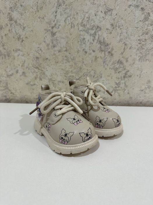 Продам ботинки на девочку