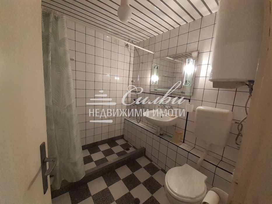 Дава се под наем Двустаен апартамент в Шумен, Добруджански - 50 кв.м за 204 € - Снимка #6