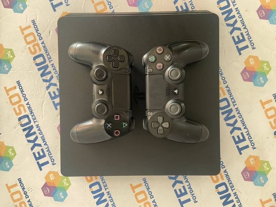 продаётся PS4 SLIM 500GB