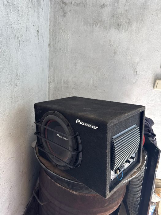 Pioneer савбуфер