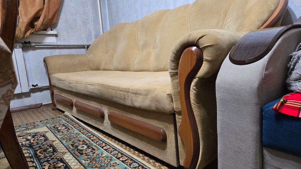 Диван и 2 кресла продам