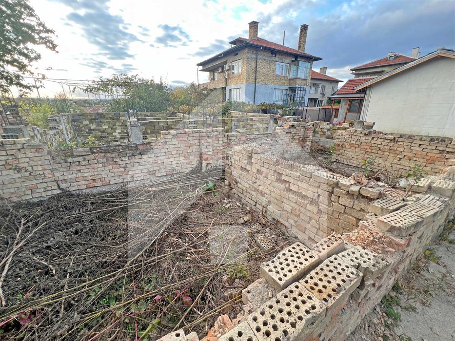 Продава се Парцел в Нови пазар - 415 кв.м за 74 €/кв.м - Снимка #3