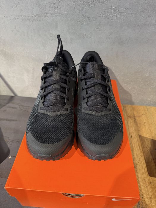 Обувки Nike Run Defy