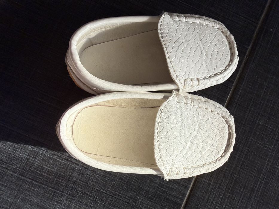 Pantofi din piele bebe